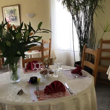 Restaurant Les Touristes Hotell Vals-les-Bains
